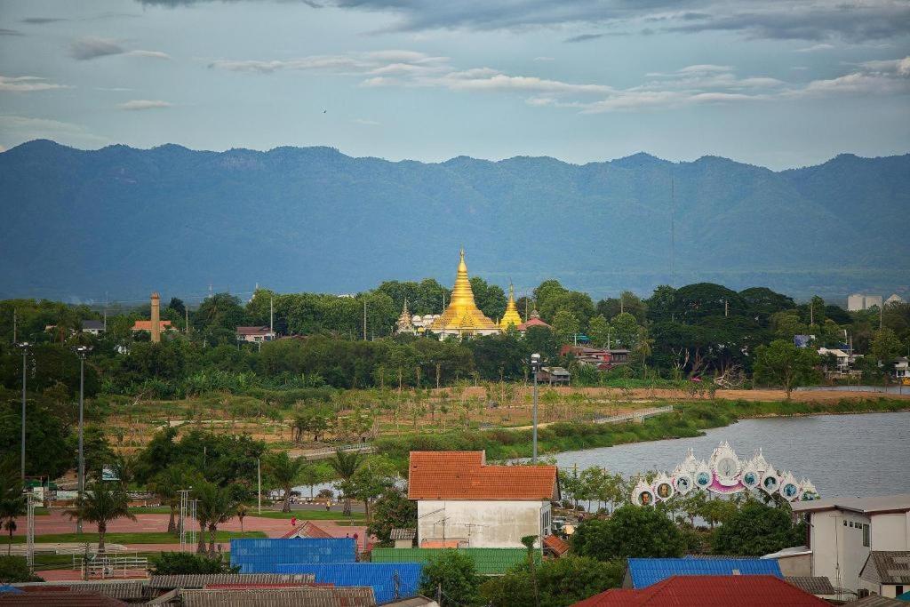 Phuglong Hotel Phayao Bagian luar foto